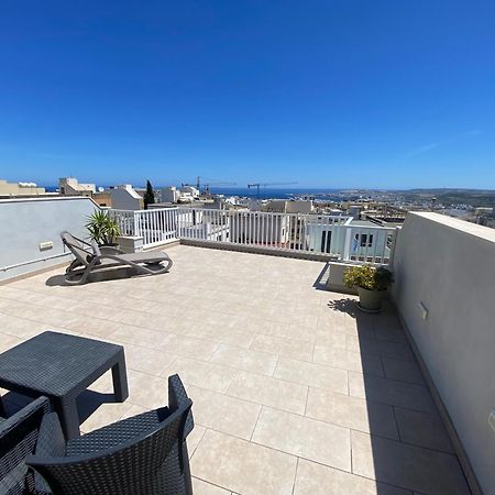 Sunshine Apartments Mellieha - Modern Two Bedroom Penthouse With Terrace Kültér fotó