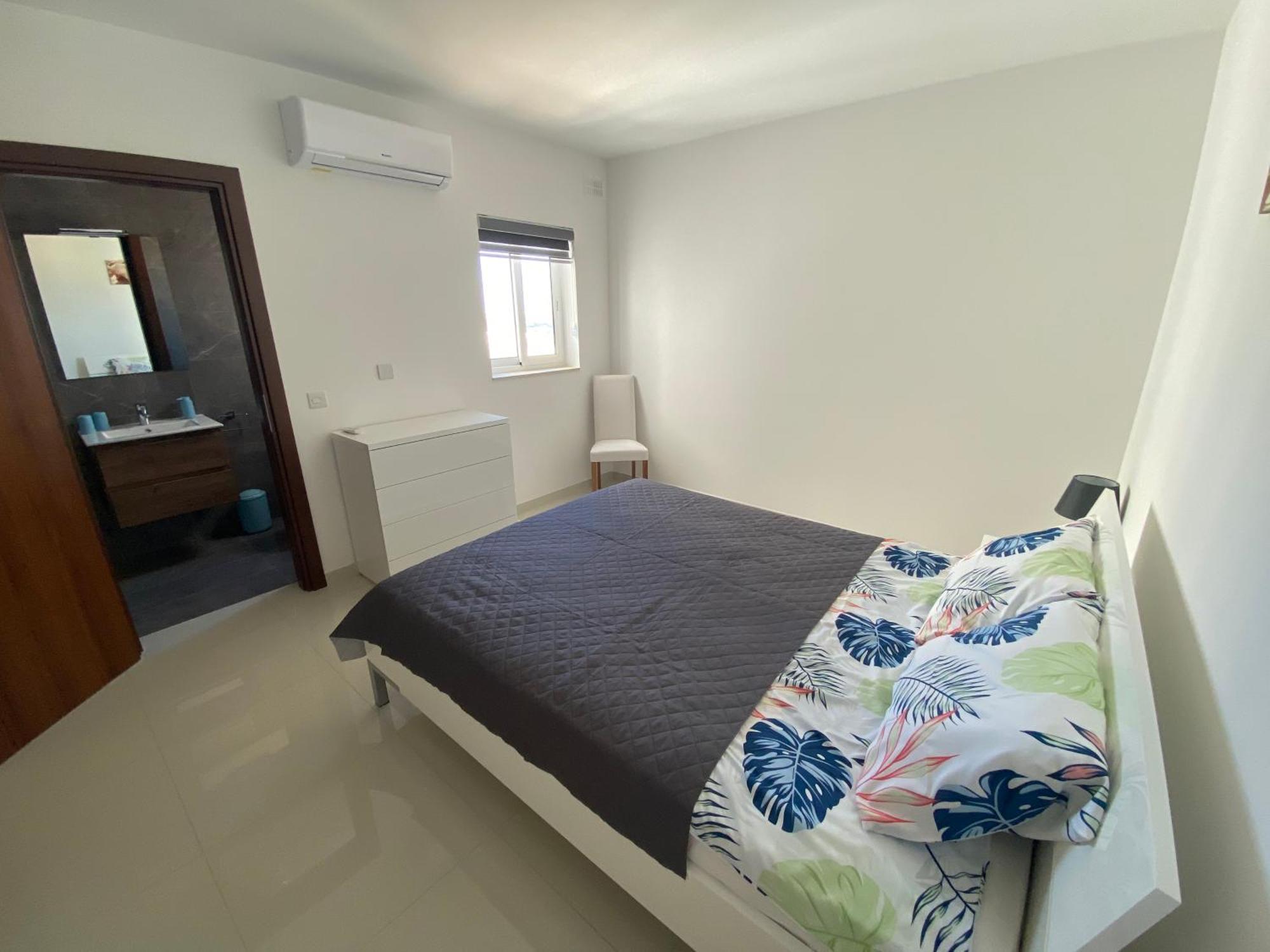 Sunshine Apartments Mellieha - Modern Two Bedroom Penthouse With Terrace Kültér fotó