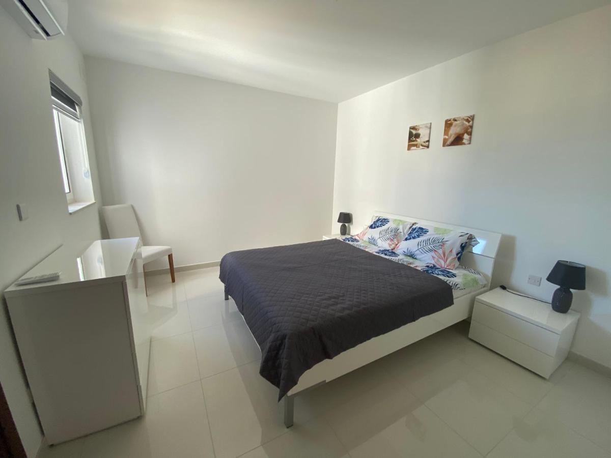 Sunshine Apartments Mellieha - Modern Two Bedroom Penthouse With Terrace Kültér fotó